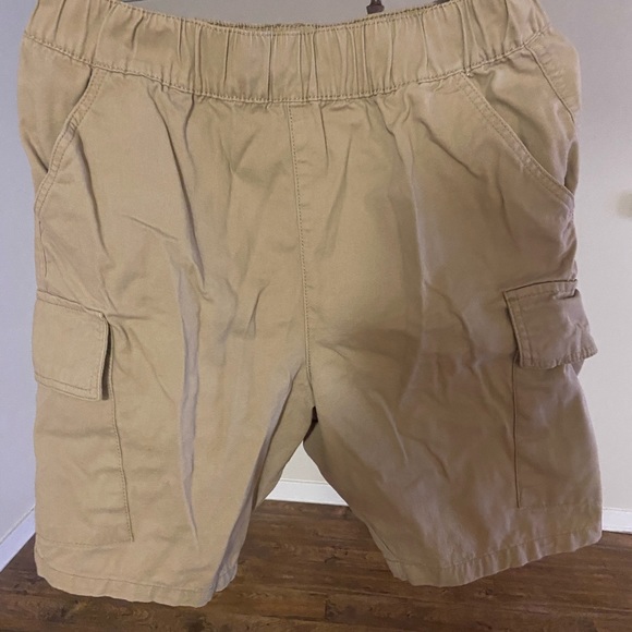 Other - Tan Cargo Shorts Medium